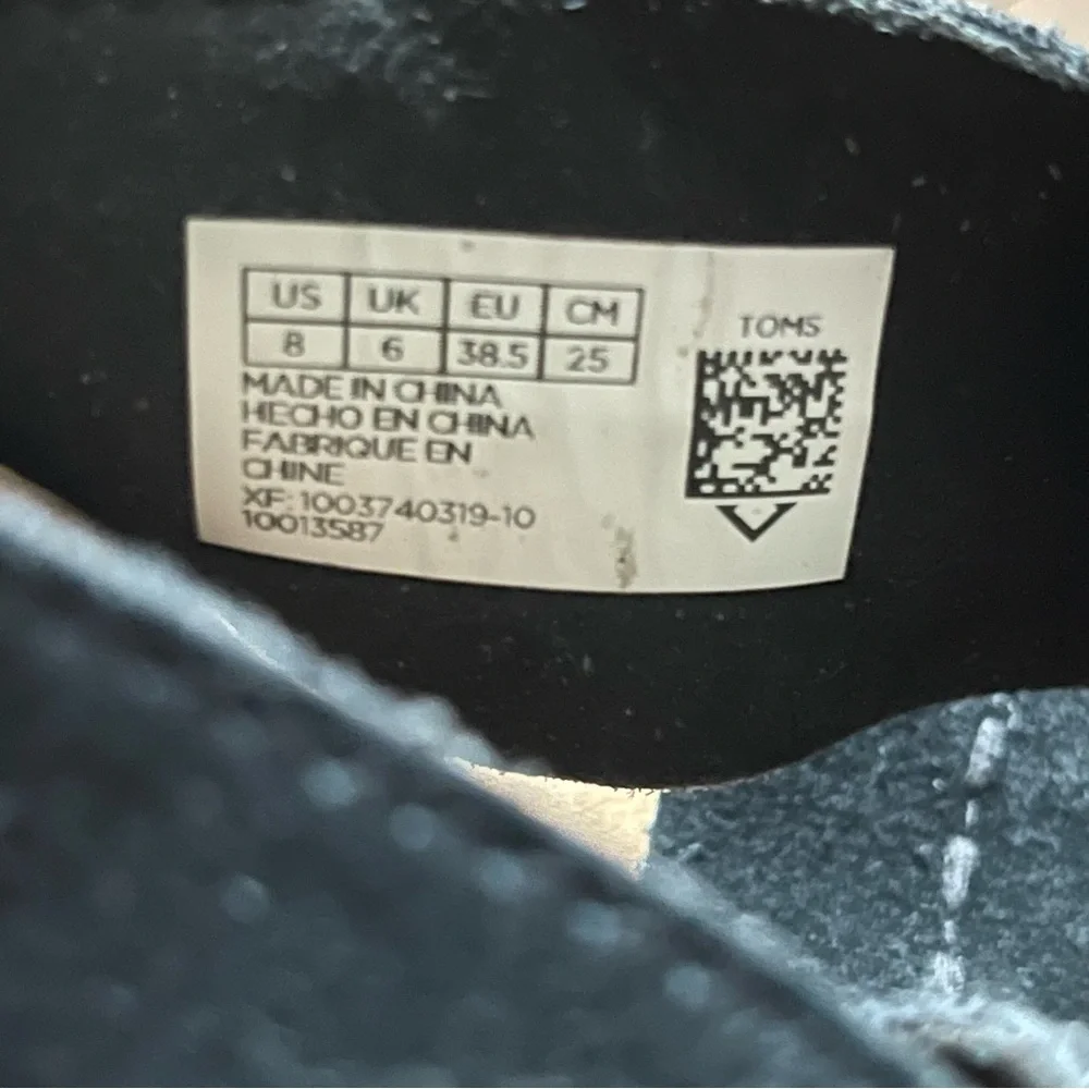 TOMS Black Suede Heels • Size 8 • Women - Picture 5 of 5